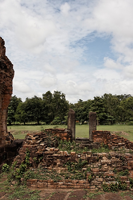 32-Prasat Ban Phlai-012